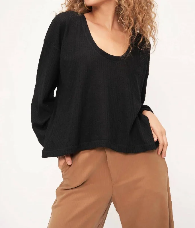 Arvin Brushed Thermal Relaxed Long Sleeve Top In Black