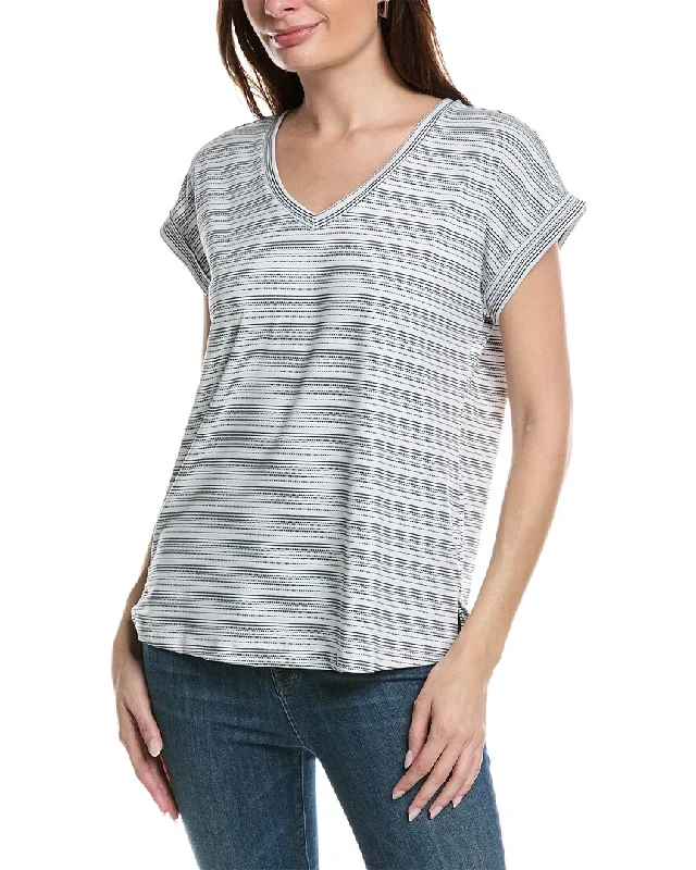 Bobeau V-Neck Pleat Back Top