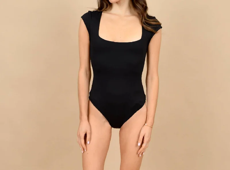 Cap Sleeve Bodysuit In Black