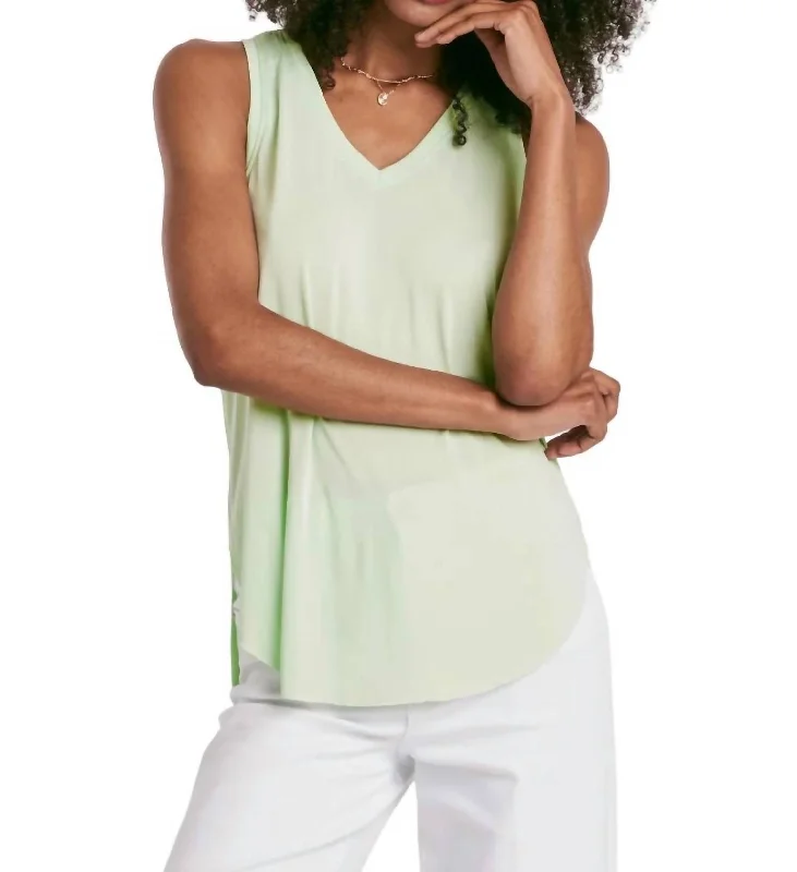 Ellis V-Neck Tank In Misty Jade