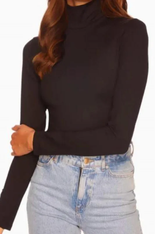 Mock Neck Long Sleeve Top In Black