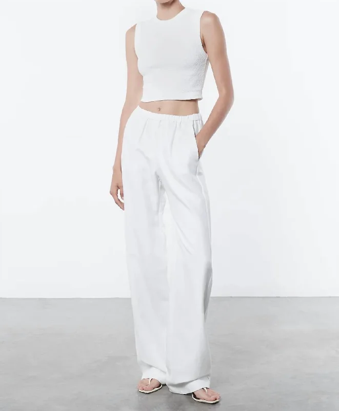 Textured Jacquard Cropped Tank Top In Off White