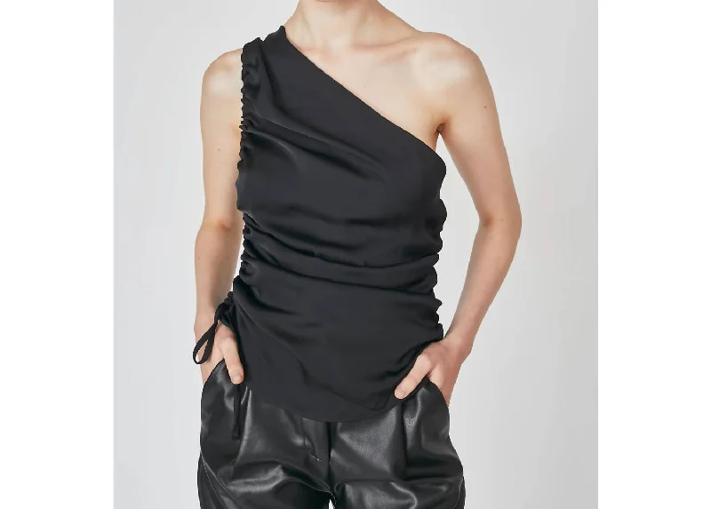 Tonelli One Shoulder Sleeveless Top In Black