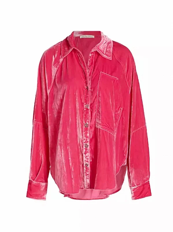 Women's Night Skies Oversized Velvet Shirt In Dragon Fruit Sorbet